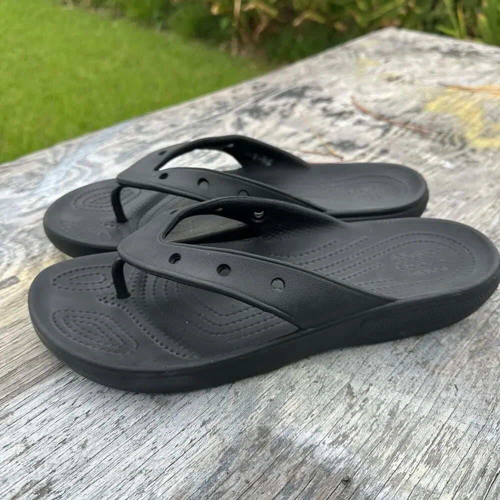 Crocs Modi Sport Flip Flop Sandals Black Men's 9 - Women’s 11 - 975